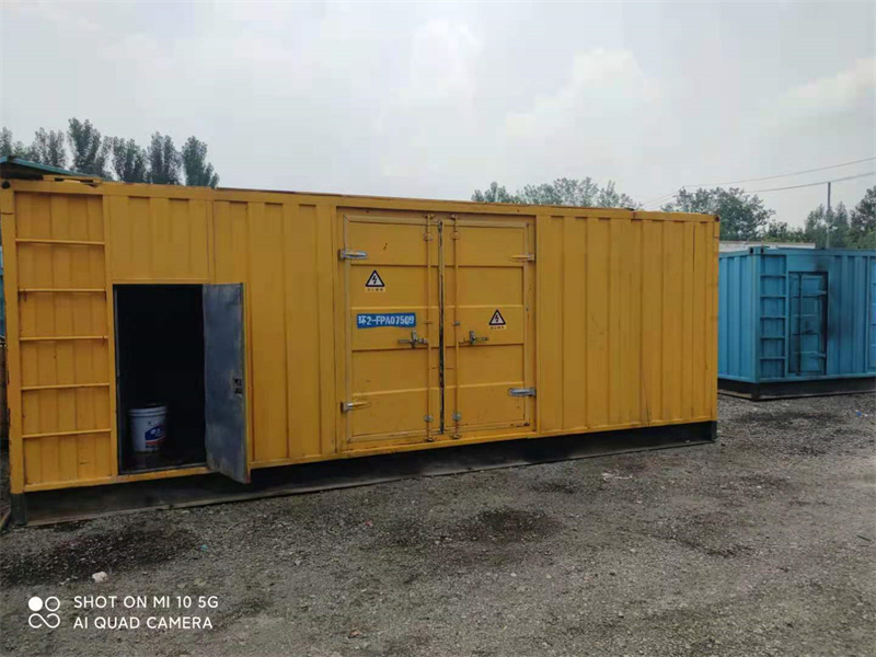 巴南200KW柴油发电机组需要配备什么型号的电缆线？